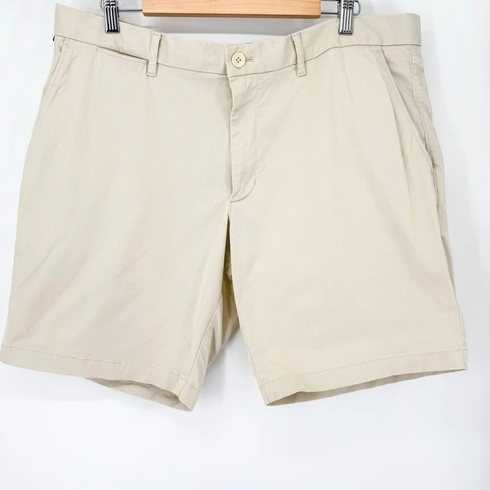 Tommy Hilfiger Men's Khaki Chino Shorts 38 Beige Flat Front Golf Casual Preppy